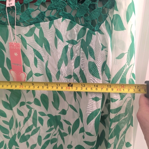 Boat Neck Lace Insert Chiffon Long Sleeve Top Green White Floral Medium - Picture 4 of 6